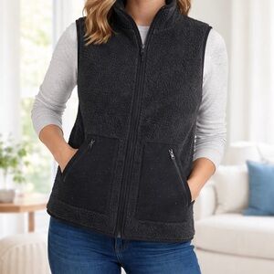 T by Talbots Sherpa Fleece Zip Vest Black Small Soft Cozy Pockets Warm Layer